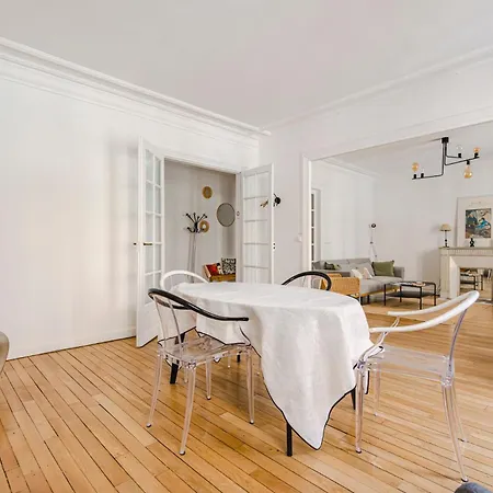 Galerie Talleyrand - Hypercentre - 10 Voyageurs Apartment